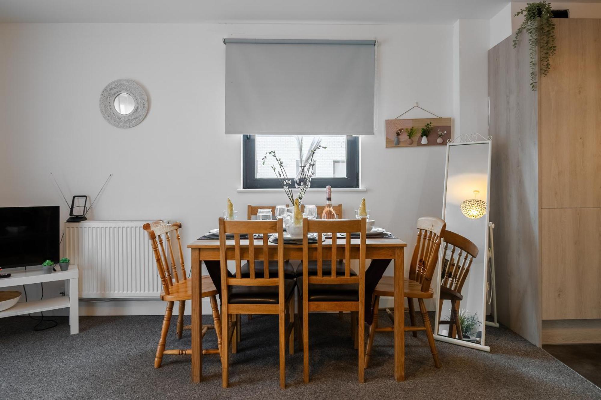 Livestay-New Private Apartment Building Minutes From Heathrow สลาว ภายนอก รูปภาพ