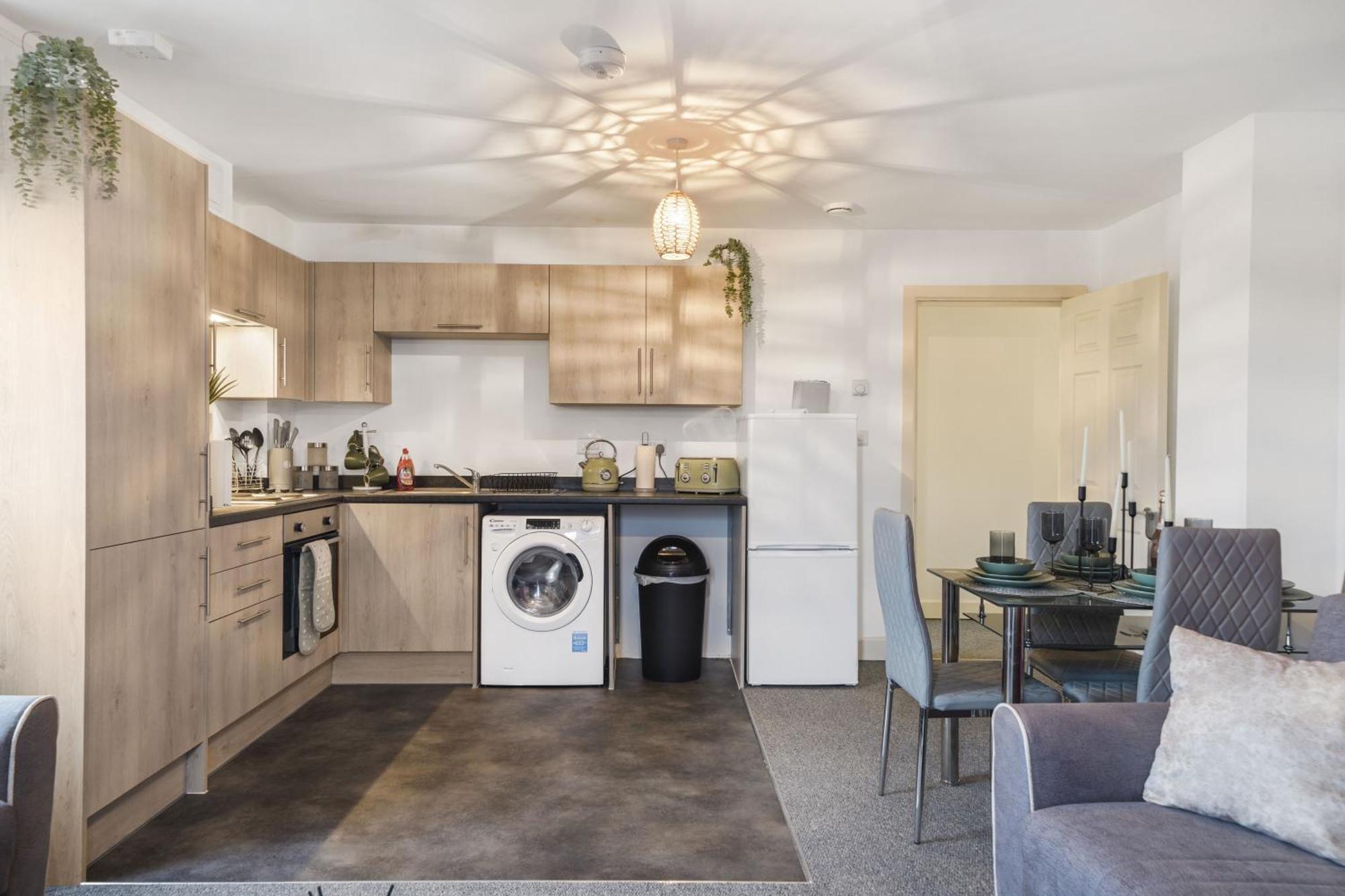 Livestay-New Private Apartment Building Minutes From Heathrow สลาว ภายนอก รูปภาพ