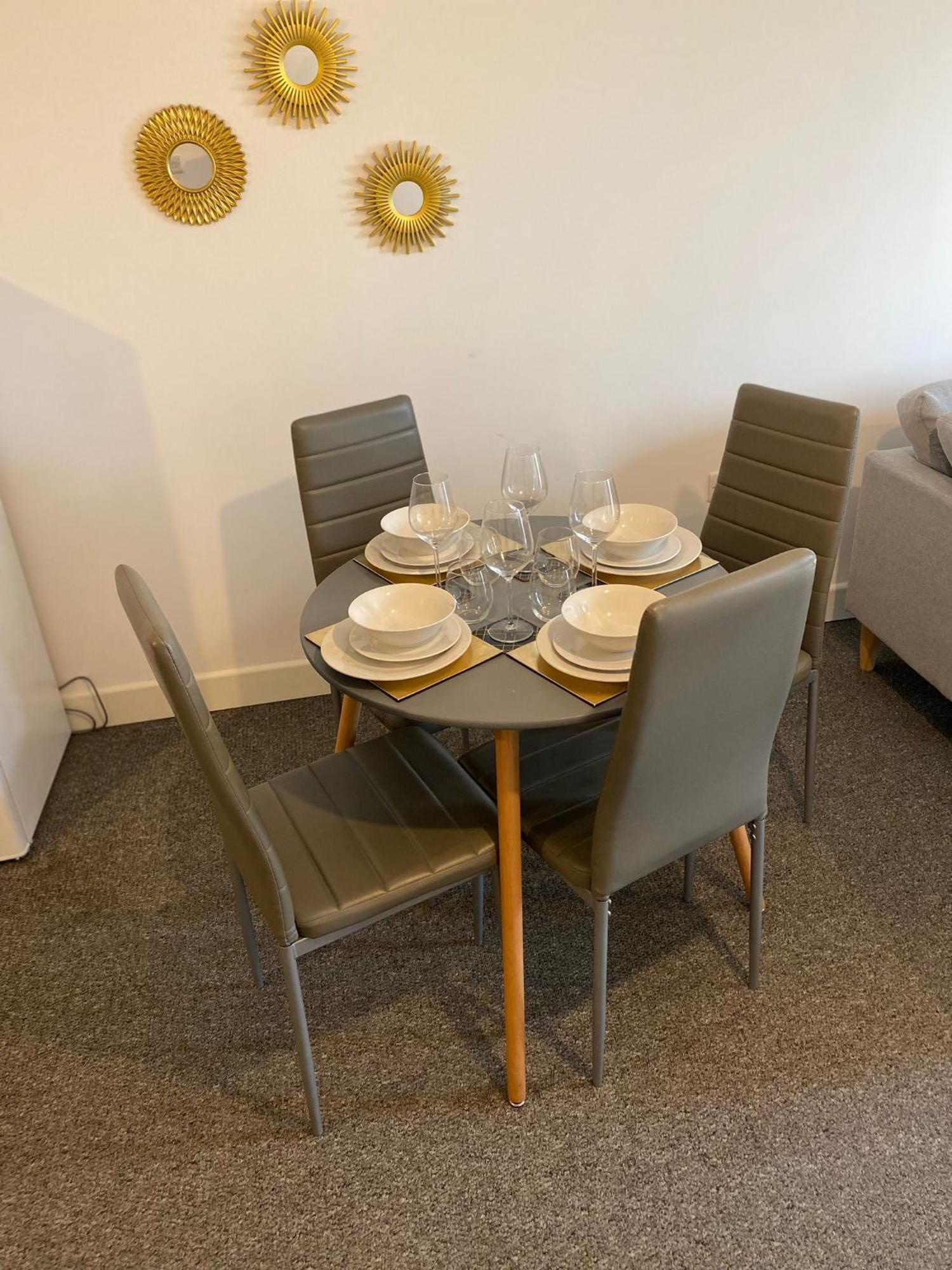 Livestay-New Private Apartment Building Minutes From Heathrow สลาว ภายนอก รูปภาพ
