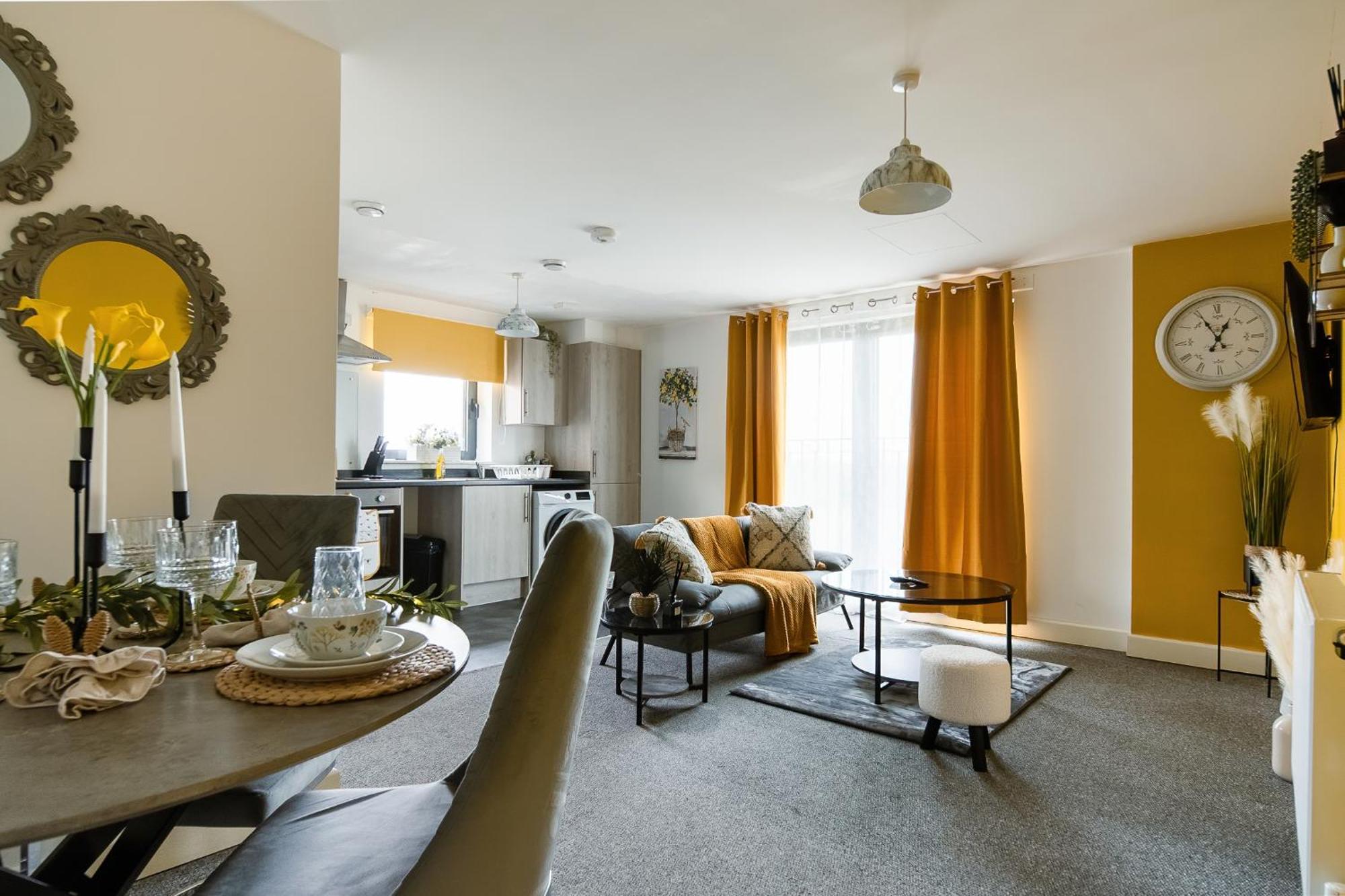Livestay-New Private Apartment Building Minutes From Heathrow สลาว ภายนอก รูปภาพ