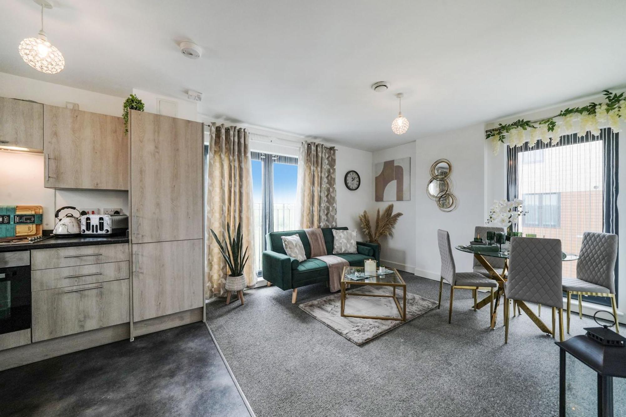 Livestay-New Private Apartment Building Minutes From Heathrow สลาว ภายนอก รูปภาพ